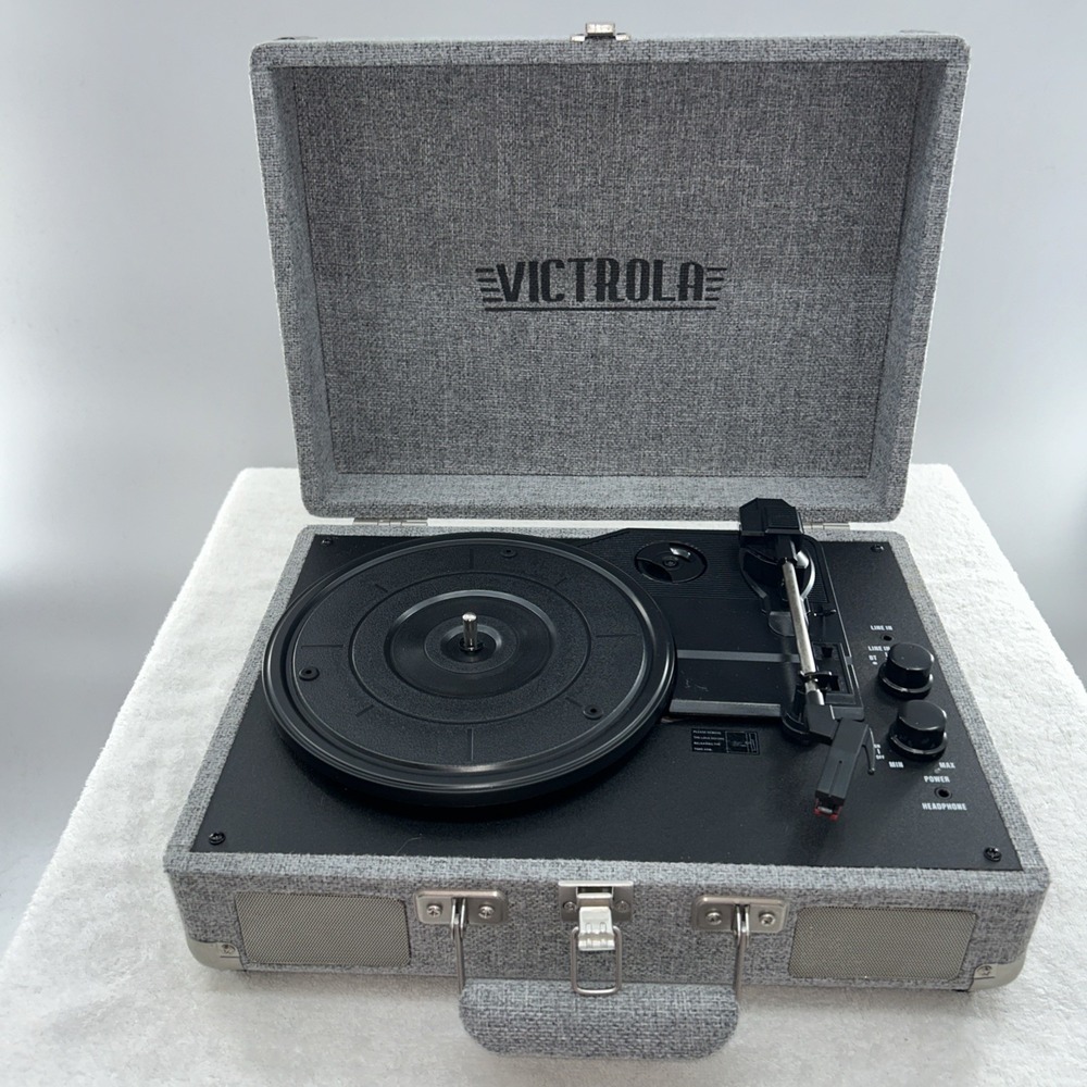 Victrola Journey Portable Bluetooth 3 Speed Turntable Record Player **READ